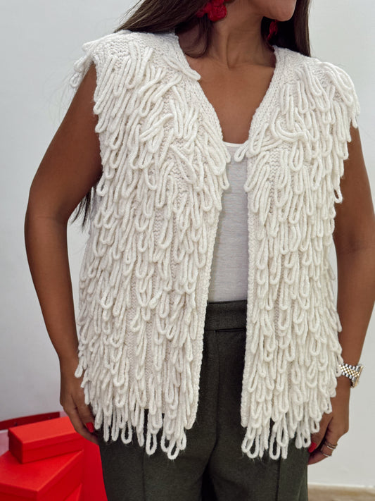 White fringes vest   NG423