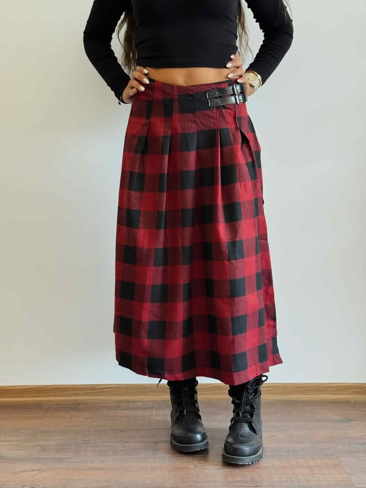 Black X Red Slit skirt NG400