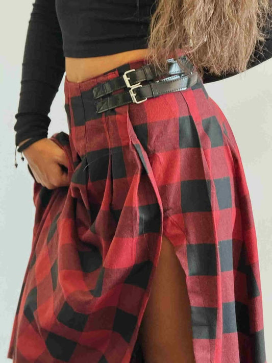 Black X Red Slit skirt NG400